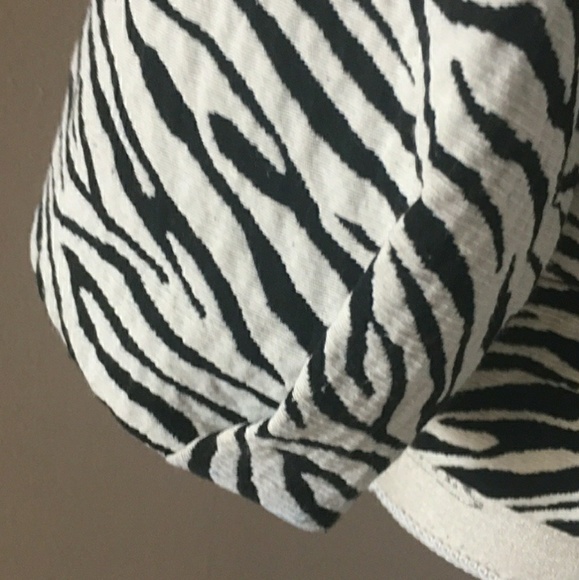 Zara Basics jacket black and white Zebra print - Picture 6 of 6